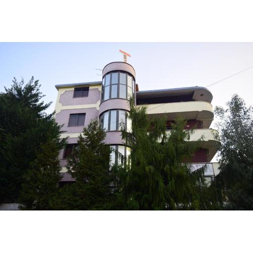 Hotel Deja