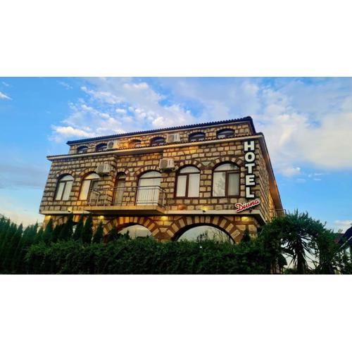 Hotel Divna