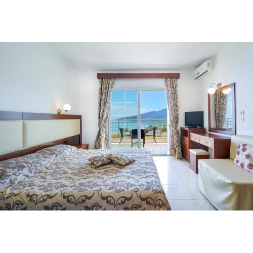 Hotel Emerald and Suites