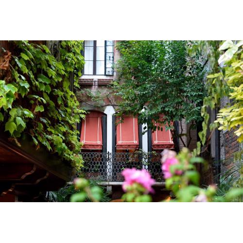 Hotel Flora