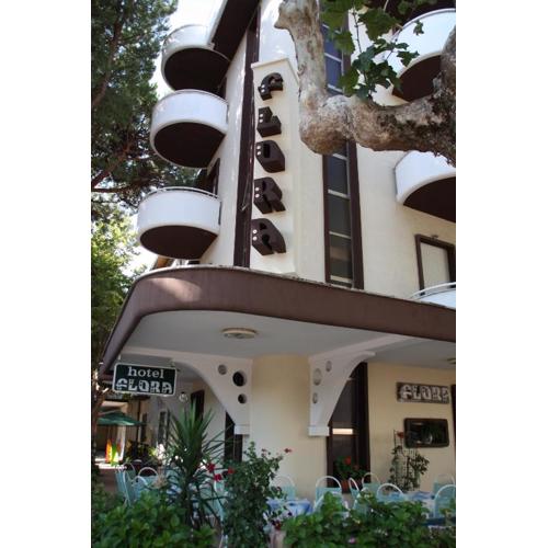 Hotel Flora