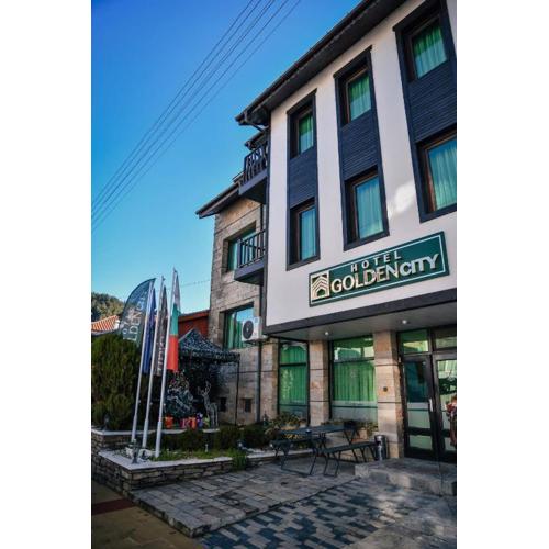HOTEL GOLDEN CITY