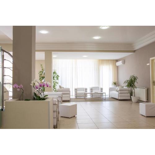 Hotel Holiday