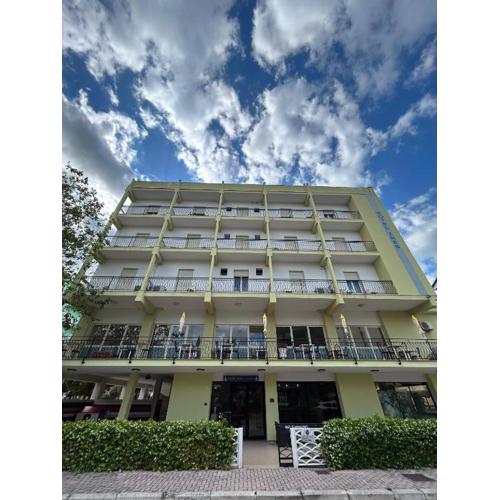 Hotel Ines