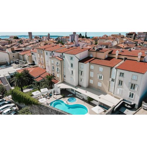 Hotel International