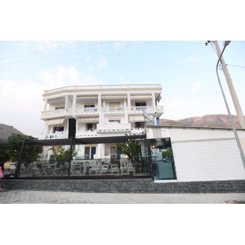 Hotel Kristal Borsh