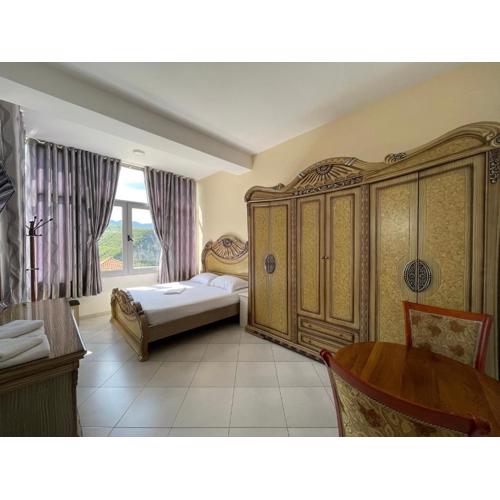 Hotel Latifi