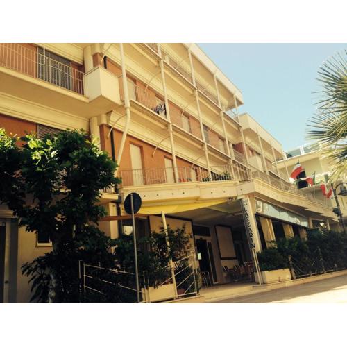 Hotel Lazzarini