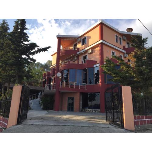 Hotel Moris