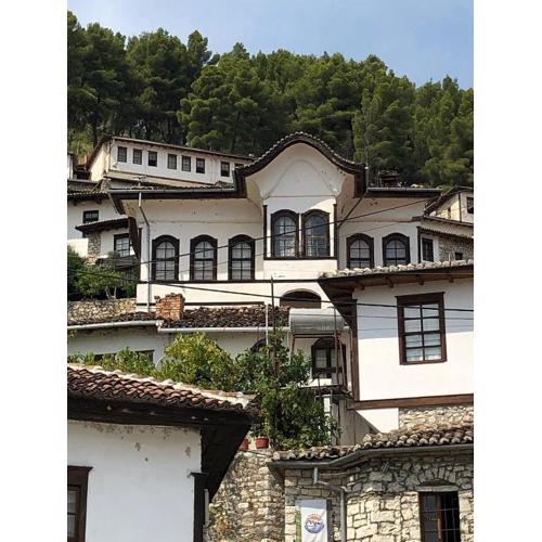 Hotel Nasho Vruho