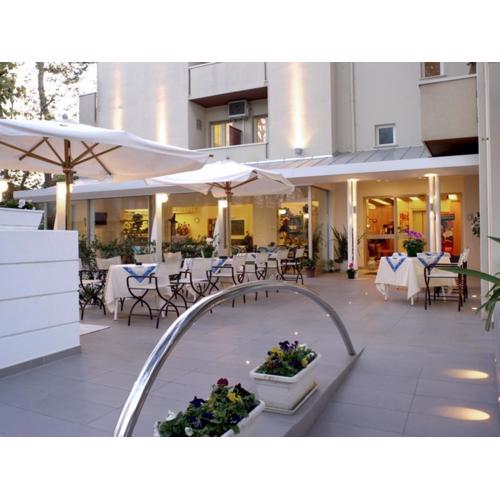 Hotel Nives