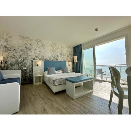 Hotel Nizza Frontemare Superior 3 Stelle