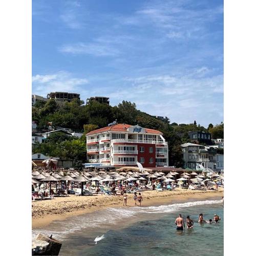 Hotel Noy