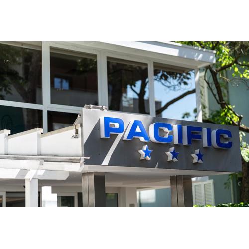 Hotel Pacific
