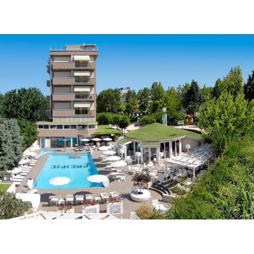 Hotel Pacific