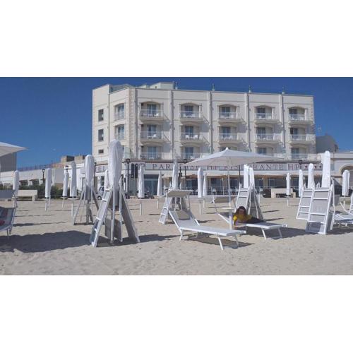 HOTEL PARADISE