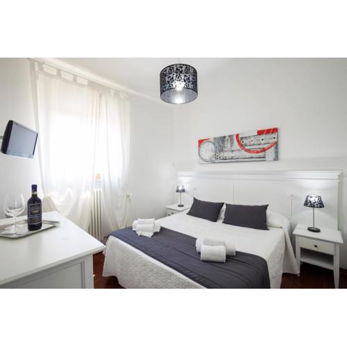 Hotel Porta Romana di Luce Hotels