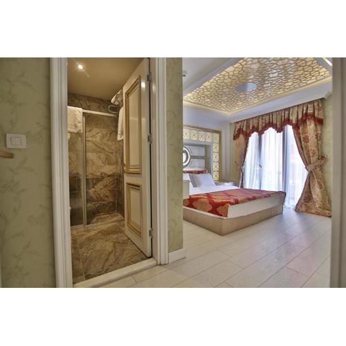 Hotel Queens Land