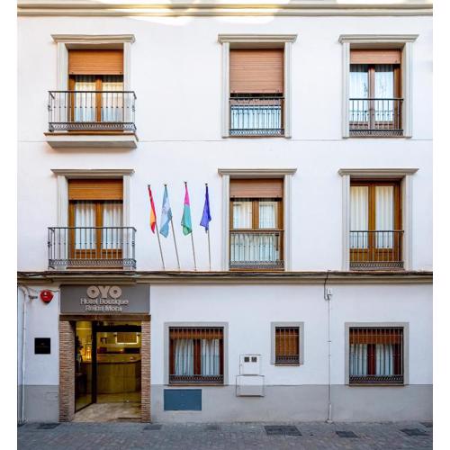 Hotel Reina Mora