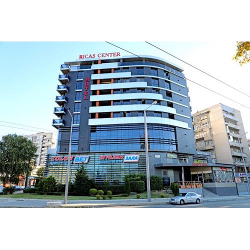 Hotel Ricas