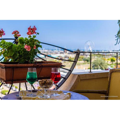 Hotel River fronte mare con piscina
