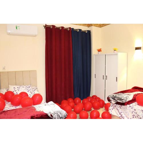 Hotel Rooms for rent men only