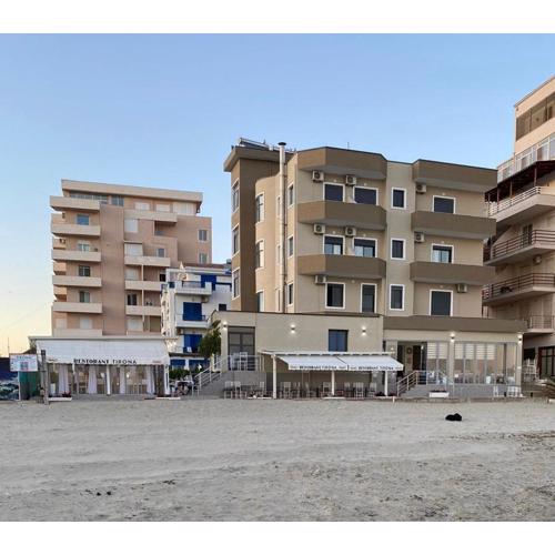 Hotel Tirona