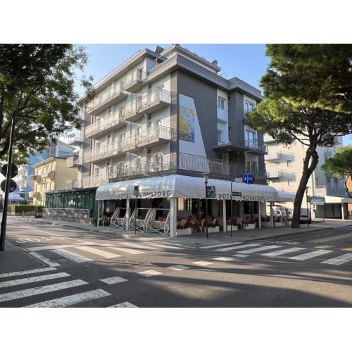 Hotel Trovatore