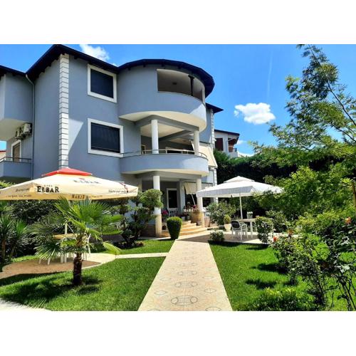 Hotel Vila Arbri