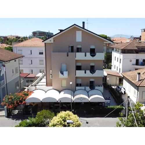 Hotel Villa Dina