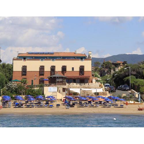 Hotel Villa Tramonto direttamente sul mare