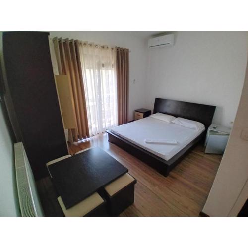 Hotel Yjet