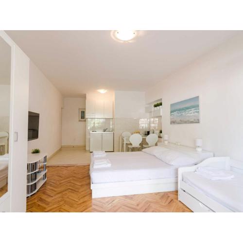 House Apartments Ariva - Superior Studio Apartment with Balcony 3 Adults - A3