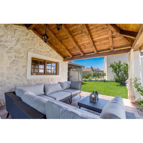 House for Rent Leila