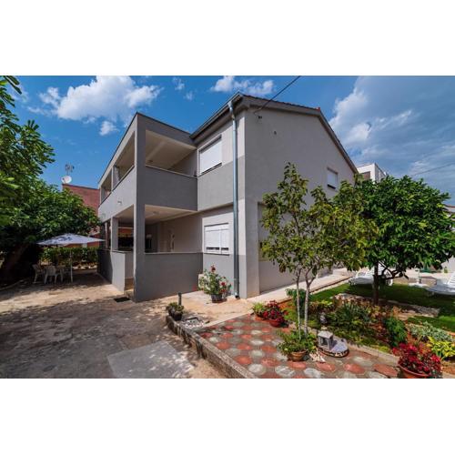 House Franica