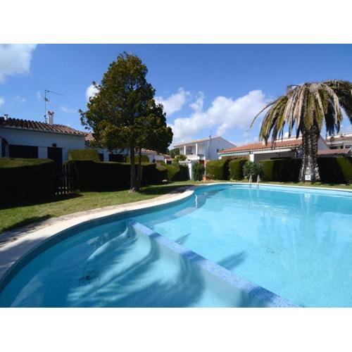 House in Lescala for six people