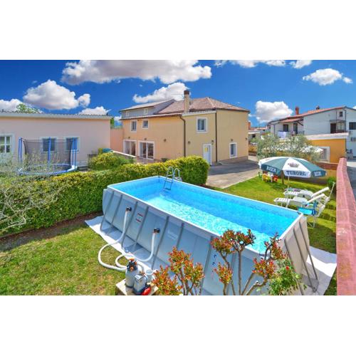 House Kristina 1203