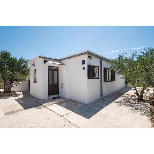 House Mirna