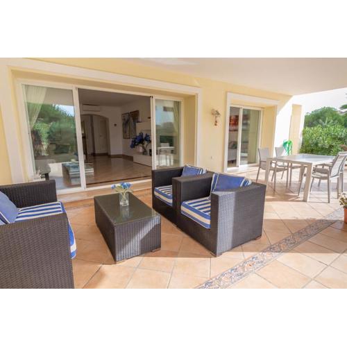 HP103 - Spacious 2 bed ground floor