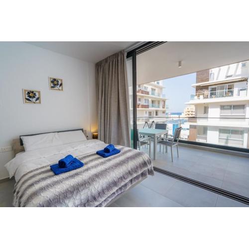 Hubstay - Suite 49 in Mackenzy