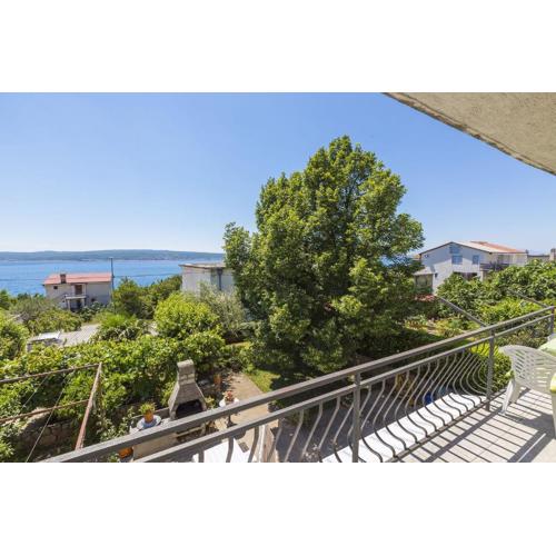 Hundefreundliches Apartment nur 300 Meter bis zur Adria mit Meerblick, Grill, WiFi