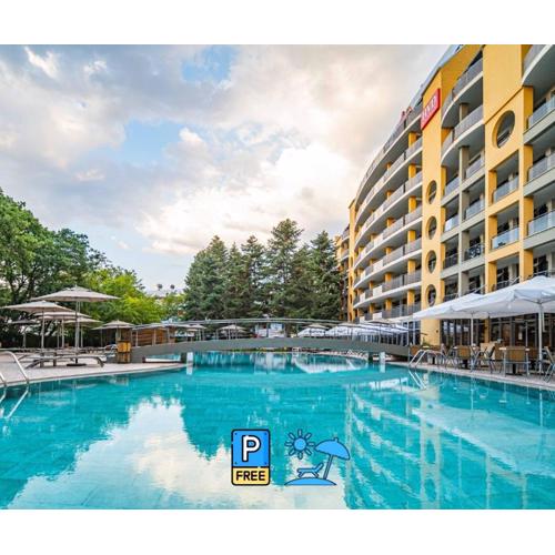 HVD Viva Club Ultra All Inclusive - Private Beach & Free Parking
