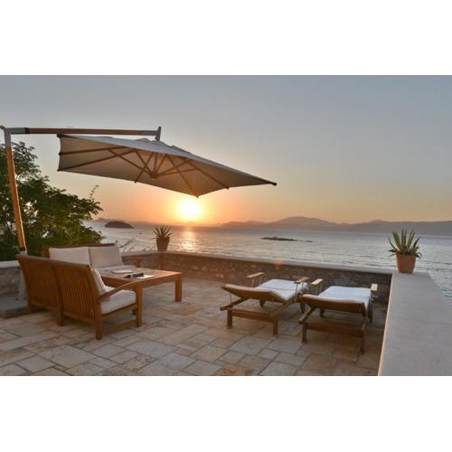 Hydra Kamini Beach Thea
