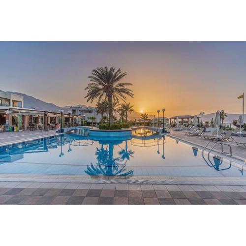Hydramis Palace Beach Resort