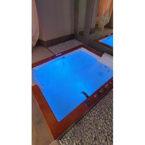 HYDROSUITE