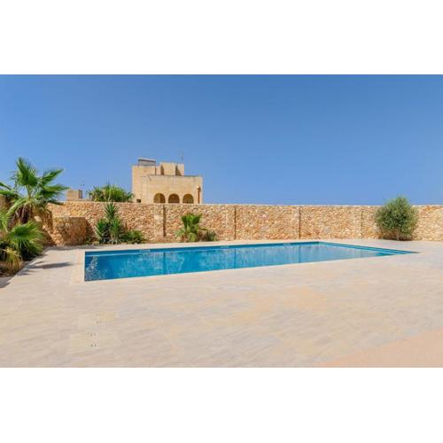 Hygge Holiday Home with Large Communal Pool and Private Hot Tub