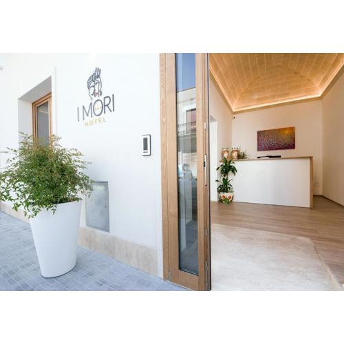 I MORI HOTEL