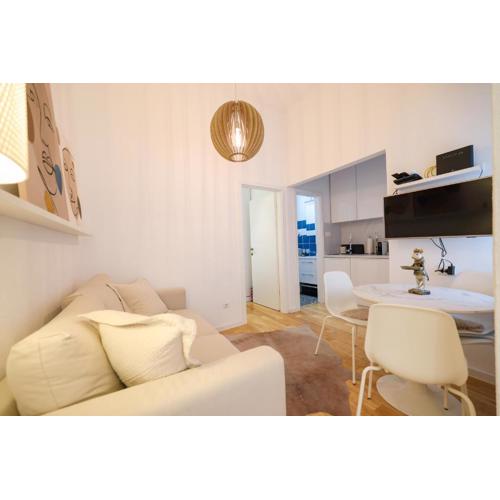 Iadra apartment in city center