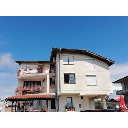 Ianakiev Guest House