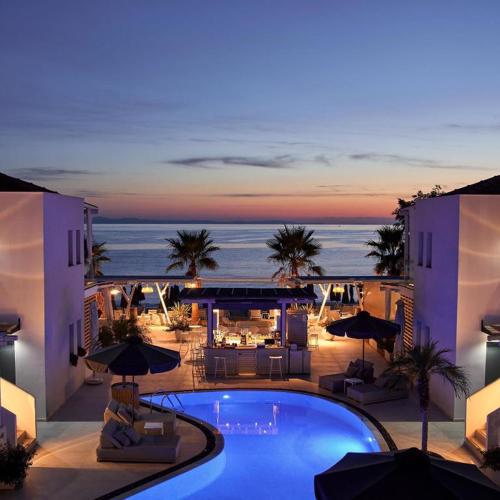 Icon Suites by the sea